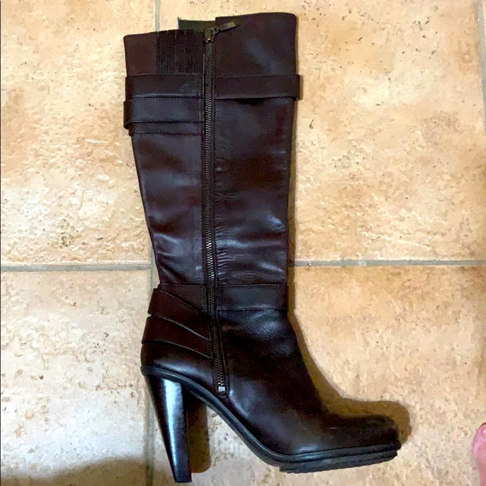 DKNY boot Brown